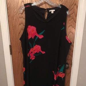 Black dress with red roses